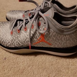Gym shoes